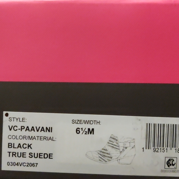 VINCE CAMUTO PAAVANI-PERFORATED Size 6.5 M, BUCKLE - Picture 9 of 9